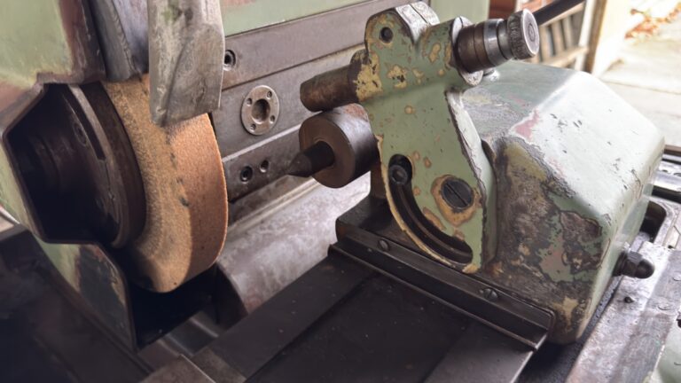 Gebrauchte VEB Werkzeugmaschinen SU 125 x 200 – Bild 9